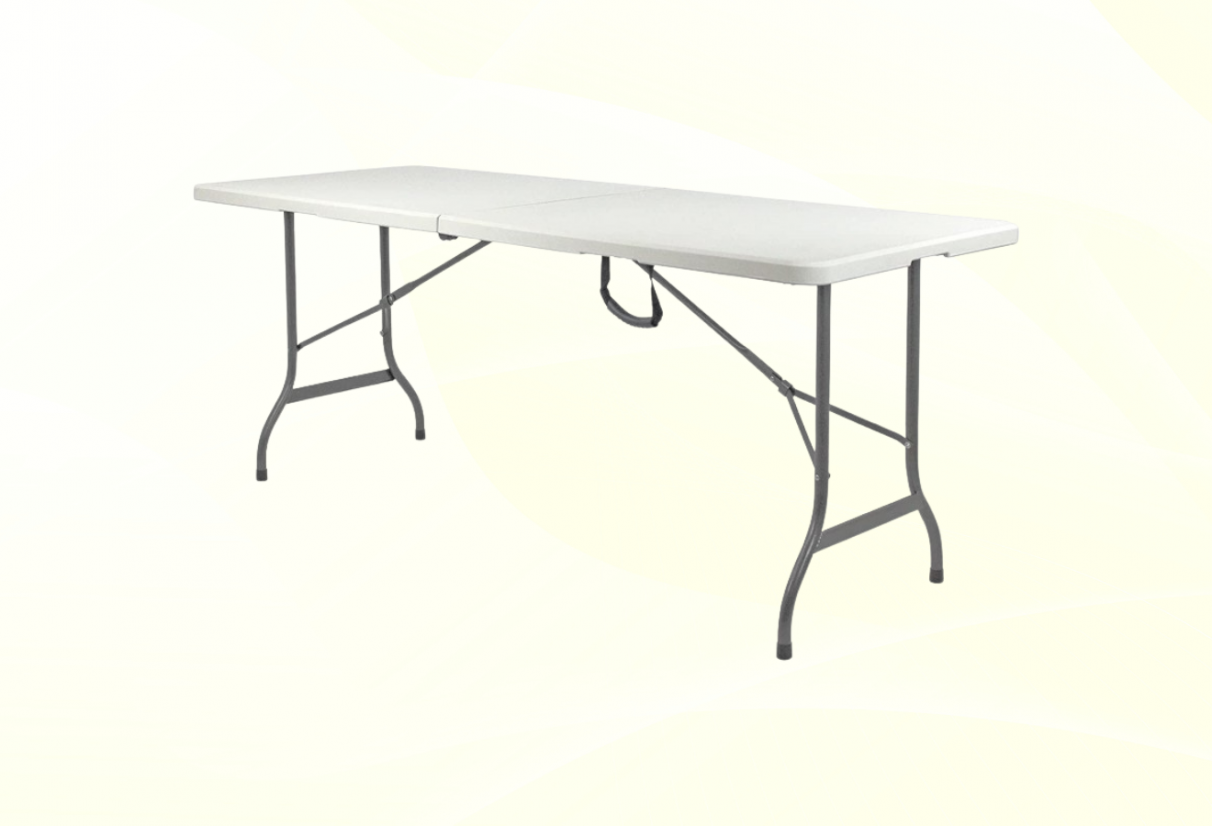 Tavolo da campeggio pieghevole: compatto, resistente e facile da trasportare